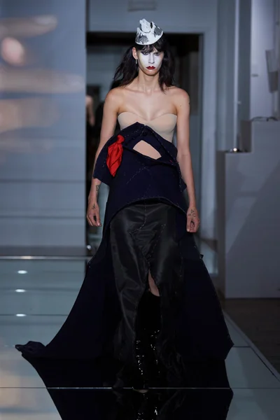 Look 14